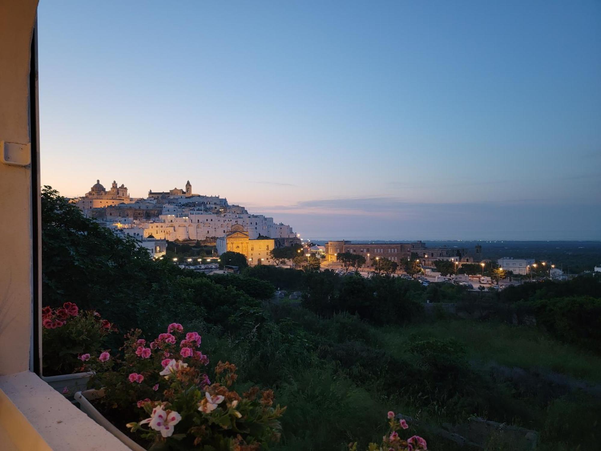 Casa Josephina - Three Level Stone Home With Balcony, 2 Roof Terraces & Sea Views أوستوني المظهر الخارجي الصورة